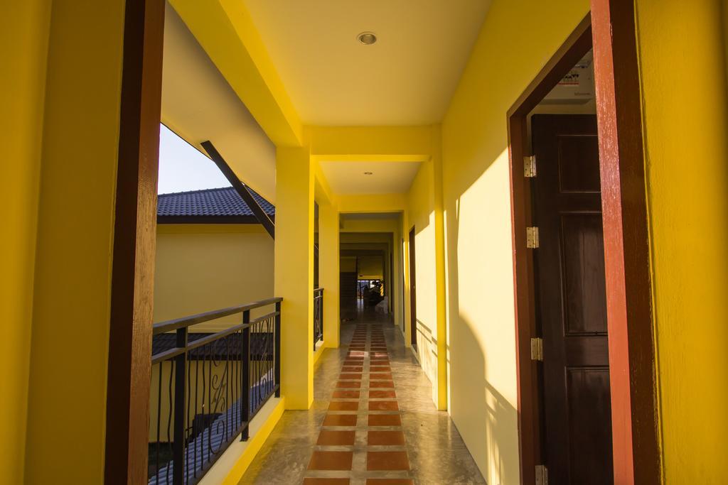 Hotel Baan Pordeedin à Chiang Rai Extérieur photo