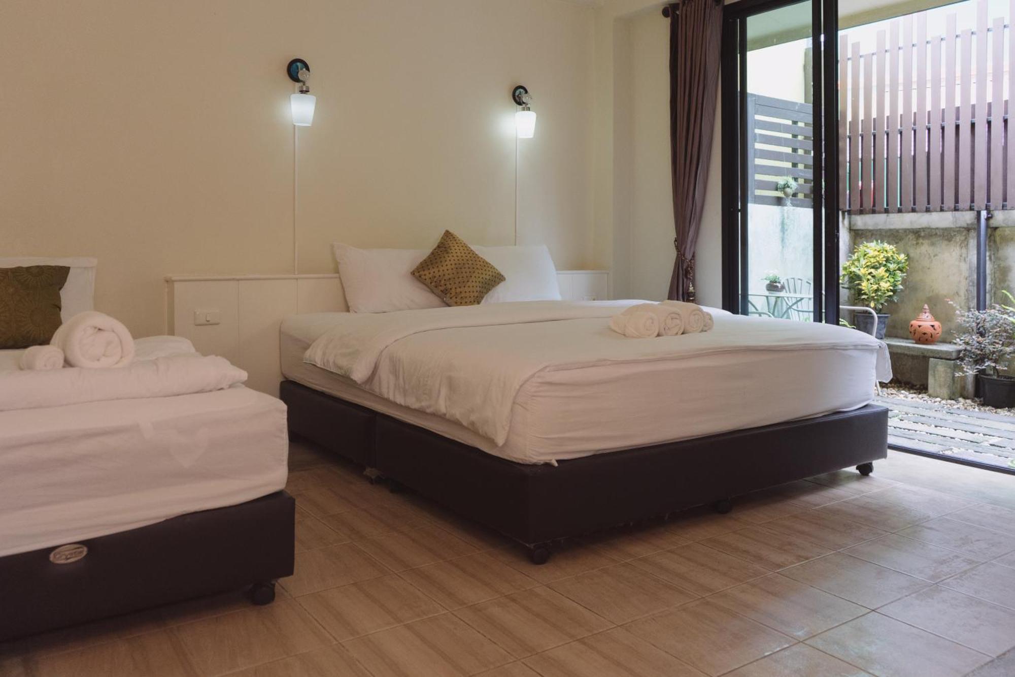 Hotel Baan Pordeedin à Chiang Rai Extérieur photo