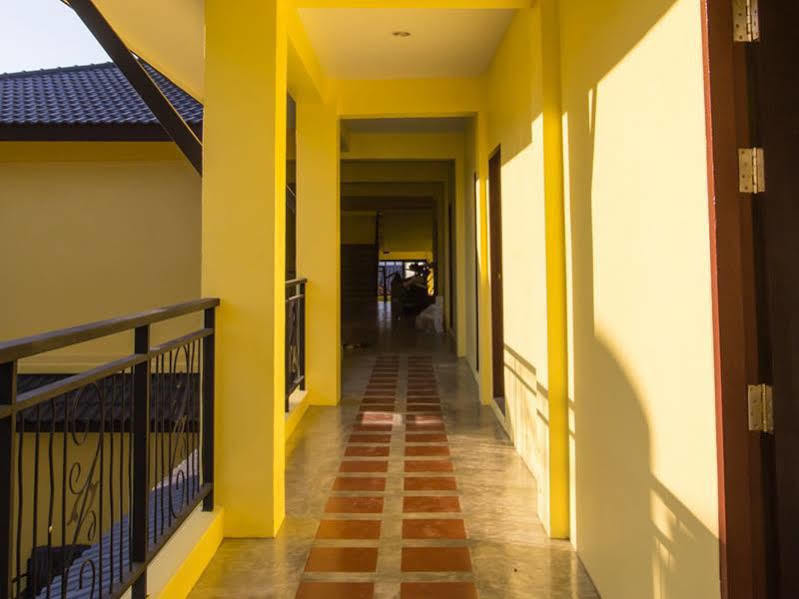 Hotel Baan Pordeedin à Chiang Rai Extérieur photo