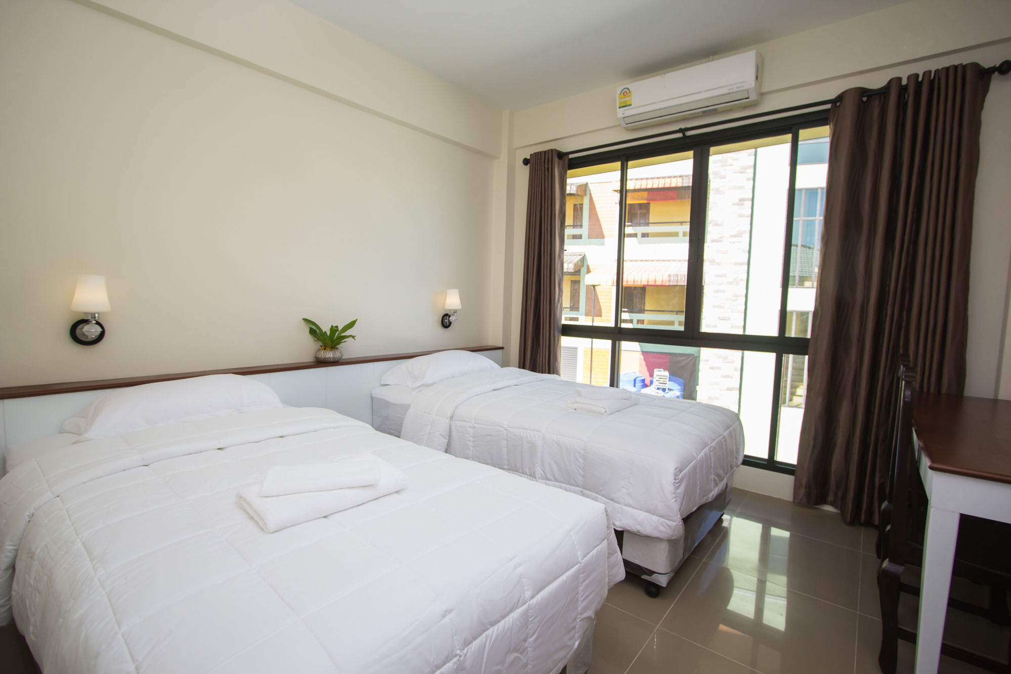 Hotel Baan Pordeedin à Chiang Rai Extérieur photo