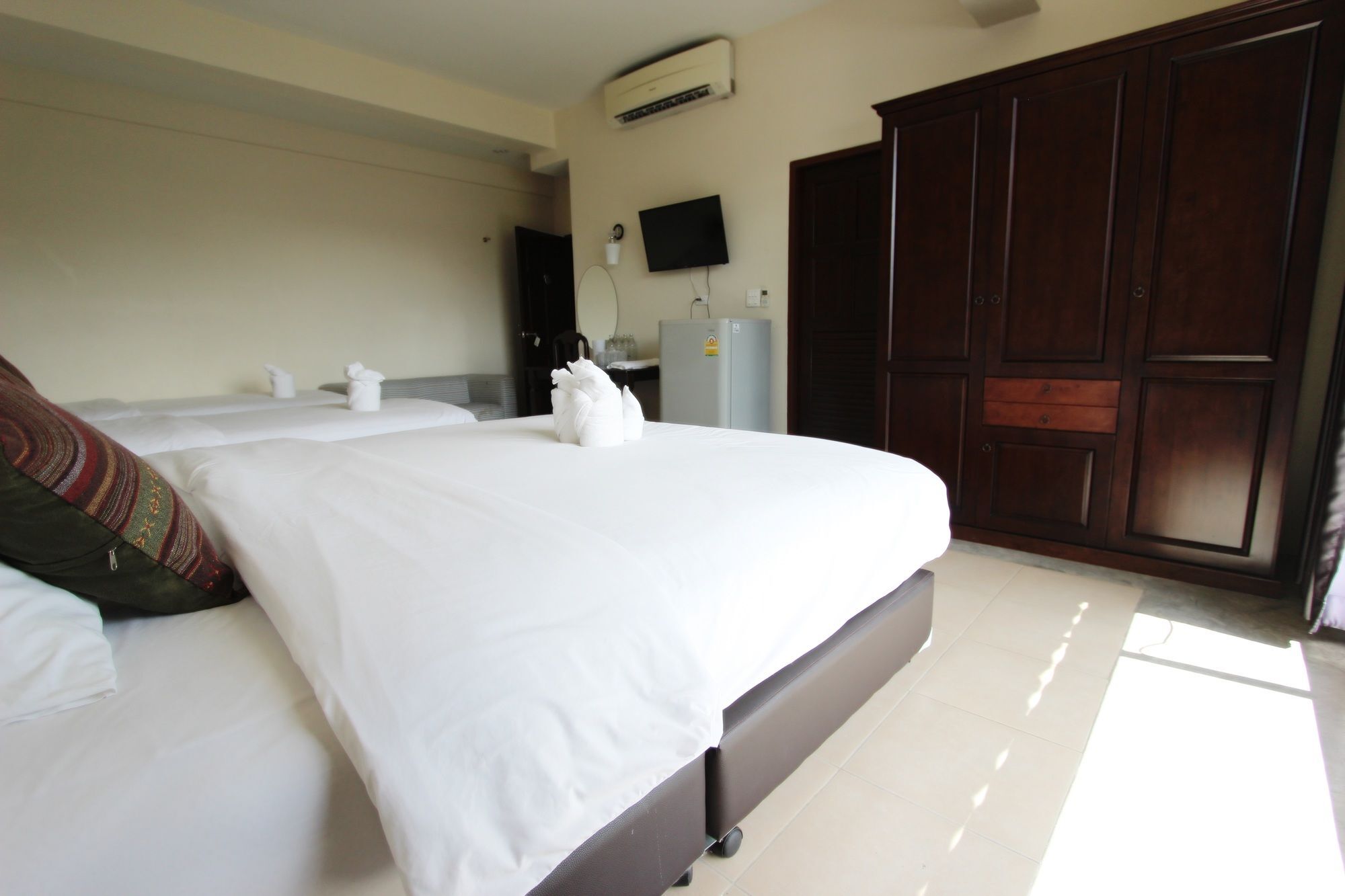 Hotel Baan Pordeedin à Chiang Rai Extérieur photo