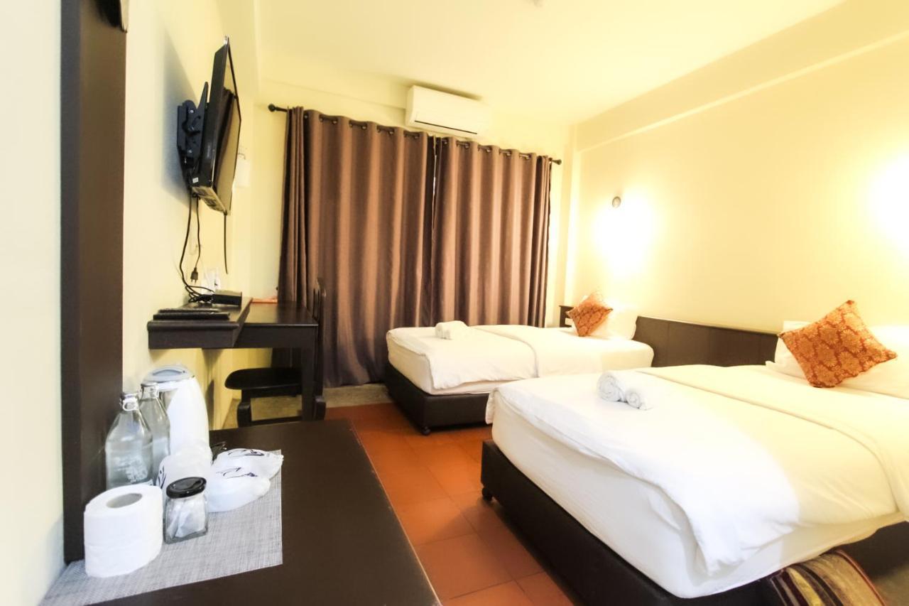 Hotel Baan Pordeedin à Chiang Rai Extérieur photo