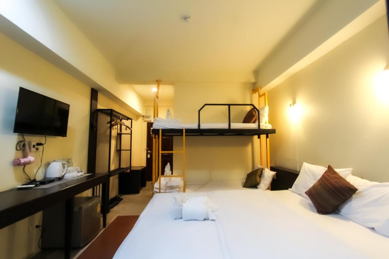 Hotel Baan Pordeedin à Chiang Rai Extérieur photo